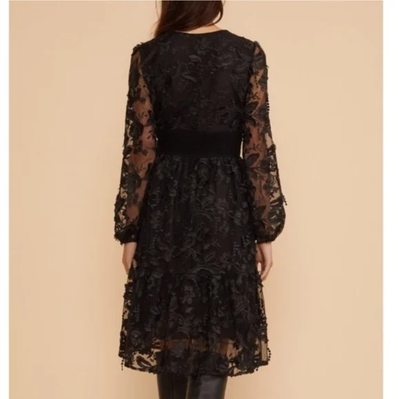 Cynthia Rowley Harlow Embroidered Lace Deep V-Neck Dress P2P 17 in. - Picture 5 of 12